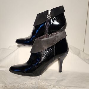 Donald Pliner Rula ankle bootie